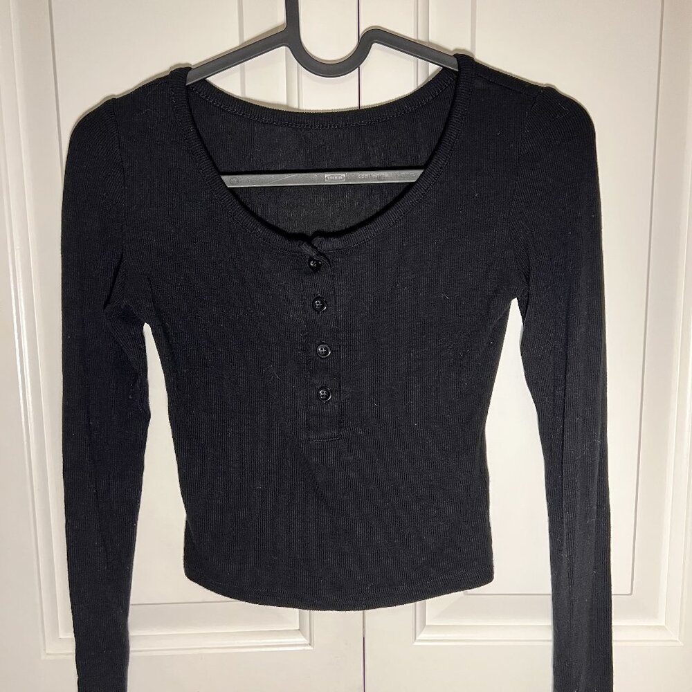 YeStyle Black Henley Long Sleeve